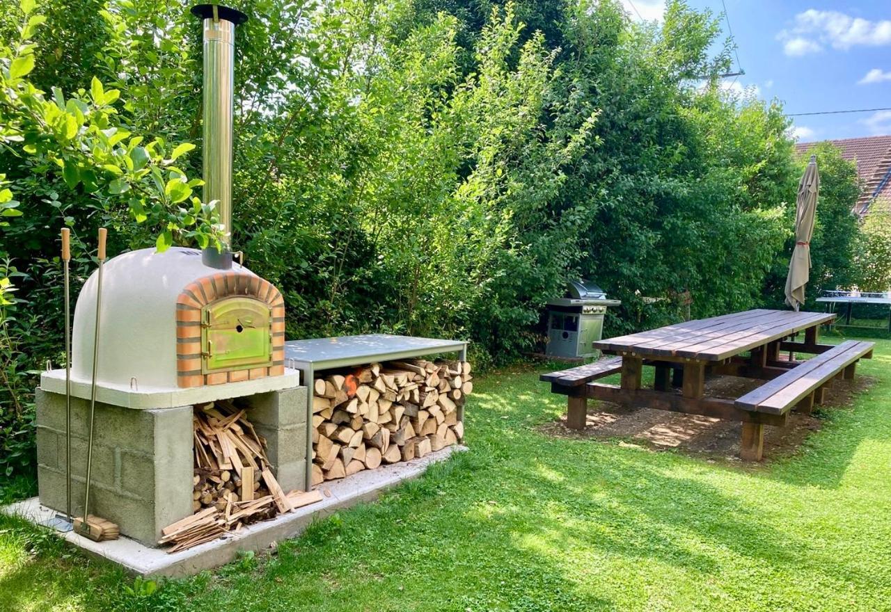 Spacious In Old Farm Close To De Vouglans * La Tour-du-Meix